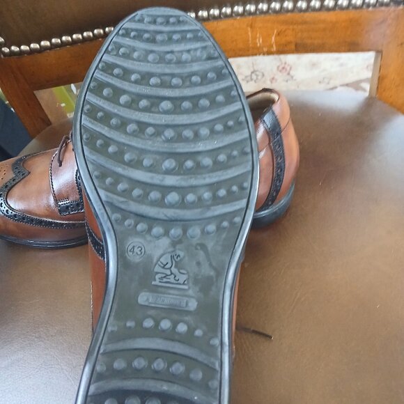 Smart oxfords . New and unworn. - Picture 7 of 11